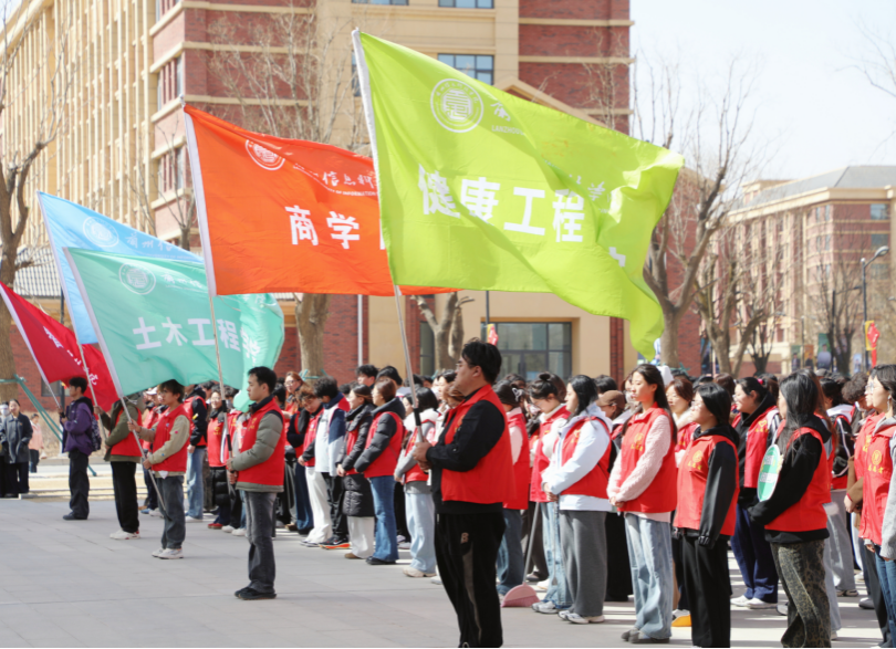 学校 校团委 团委 举办 2026 20 学雷锋 雷锋 主题 活动月 活动 校园 启动 仪式