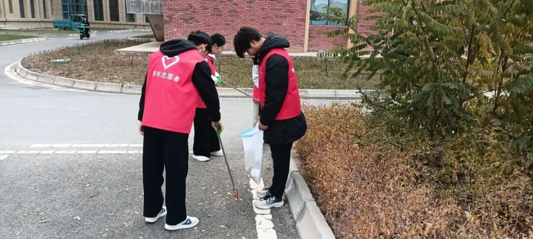 学校 校团委 团委 举办 2026 20 学雷锋 雷锋 主题 活动月 活动 校园 启动 仪式